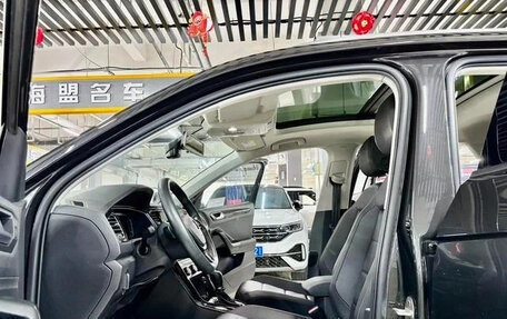 Volkswagen T-Roc I, 2022 год, 1 430 500 рублей, 6 фотография