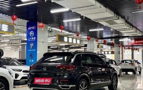 Volkswagen T-Roc I, 2022 год, 1 430 500 рублей, 5 фотография