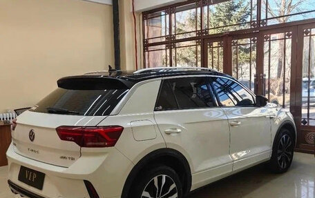 Volkswagen T-Roc I, 2022 год, 1 470 000 рублей, 5 фотография