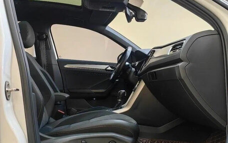 Volkswagen T-Roc I, 2022 год, 1 470 000 рублей, 10 фотография