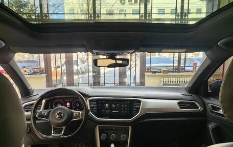 Volkswagen T-Roc I, 2022 год, 1 470 000 рублей, 9 фотография