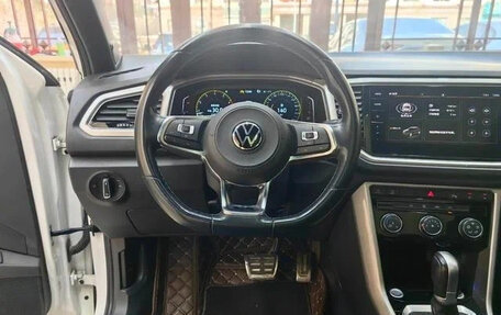 Volkswagen T-Roc I, 2022 год, 1 470 000 рублей, 11 фотография