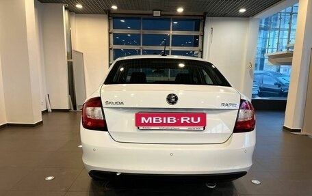 Skoda Rapid I, 2018 год, 1 365 000 рублей, 4 фотография