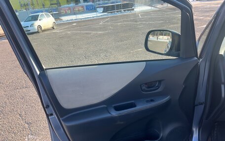 Toyota Ractis I, 2008 год, 620 000 рублей, 11 фотография