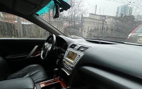 Toyota Camry, 2011 год, 1 031 000 рублей, 10 фотография