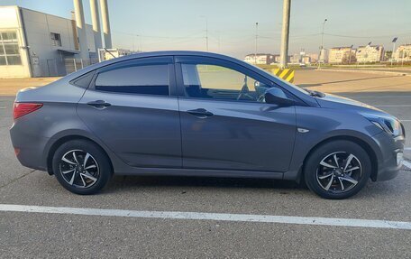 Hyundai Solaris II рестайлинг, 2015 год, 1 100 000 рублей, 2 фотография