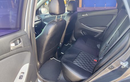 Hyundai Solaris II рестайлинг, 2015 год, 1 100 000 рублей, 8 фотография