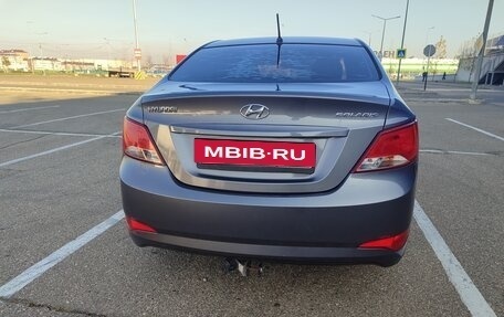 Hyundai Solaris II рестайлинг, 2015 год, 1 100 000 рублей, 3 фотография