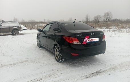 Hyundai Solaris II рестайлинг, 2013 год, 850 000 рублей, 11 фотография