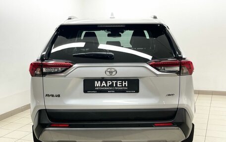 Toyota RAV4, 2021 год, 4 400 000 рублей, 5 фотография