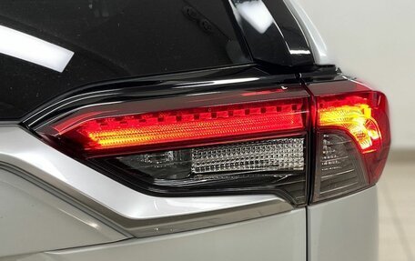 Toyota RAV4, 2021 год, 4 400 000 рублей, 10 фотография