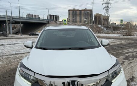 Honda Vezel, 2021 год, 1 650 000 рублей, 12 фотография