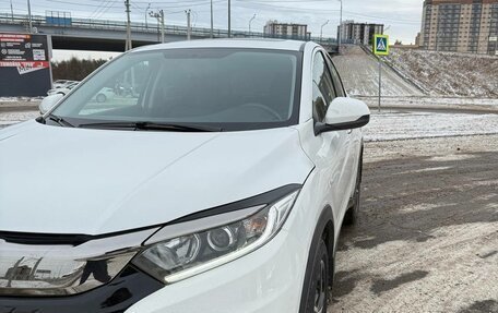 Honda Vezel, 2021 год, 1 650 000 рублей, 9 фотография