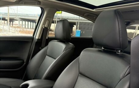 Honda Vezel, 2021 год, 1 650 000 рублей, 16 фотография