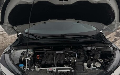 Honda Vezel, 2021 год, 1 650 000 рублей, 19 фотография