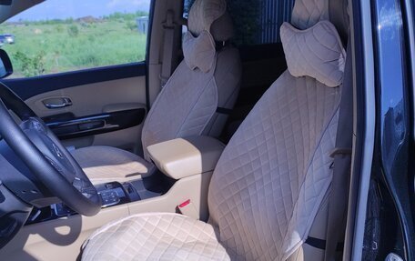 KIA Carnival III, 2017 год, 2 500 000 рублей, 6 фотография