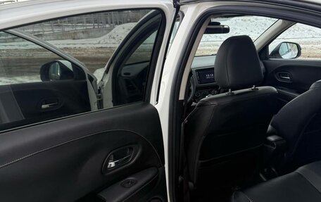Honda Vezel, 2021 год, 1 650 000 рублей, 17 фотография