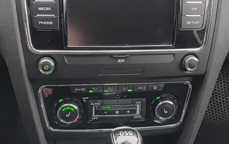 Skoda Superb III рестайлинг, 2014 год, 890 000 рублей, 35 фотография