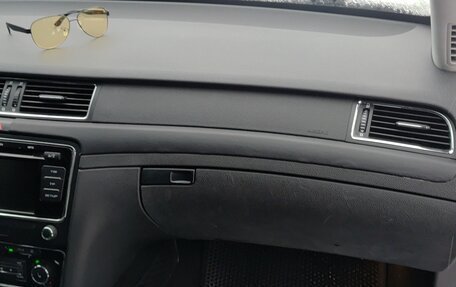 Skoda Superb III рестайлинг, 2014 год, 890 000 рублей, 30 фотография