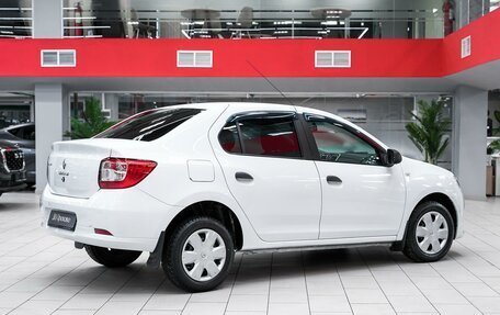 Renault Logan II, 2015 год, 749 000 рублей, 2 фотография