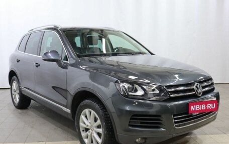Volkswagen Touareg III, 2013 год, 2 690 000 рублей, 3 фотография