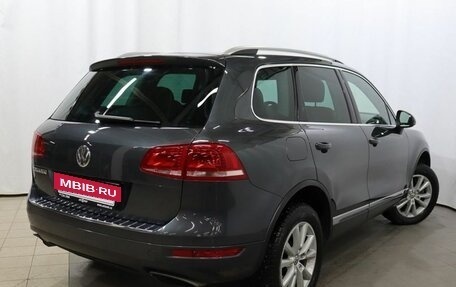 Volkswagen Touareg III, 2013 год, 2 690 000 рублей, 4 фотография