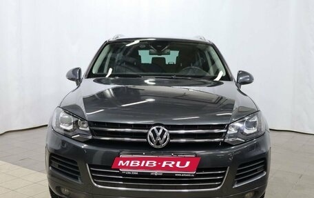 Volkswagen Touareg III, 2013 год, 2 690 000 рублей, 2 фотография