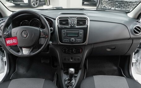 Renault Logan II, 2015 год, 749 000 рублей, 8 фотография