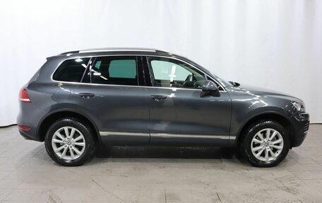 Volkswagen Touareg III, 2013 год, 2 690 000 рублей, 7 фотография