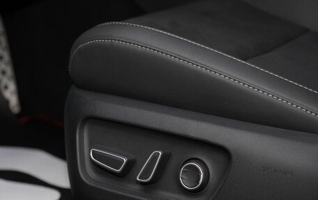 Toyota Camry, 2025 год, 4 550 000 рублей, 21 фотография