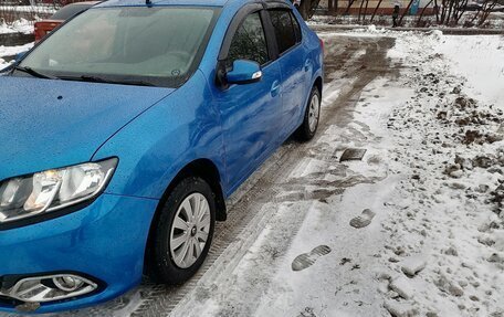 Renault Logan II, 2016 год, 670 000 рублей, 6 фотография