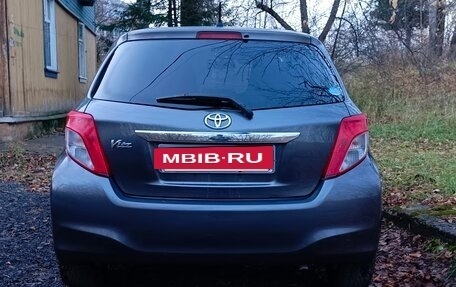 Toyota Vitz, 2013 год, 650 000 рублей, 5 фотография