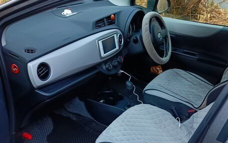 Toyota Vitz, 2013 год, 650 000 рублей, 10 фотография