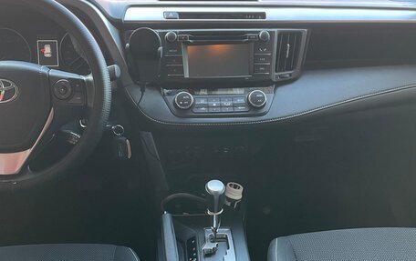 Toyota RAV4, 2016 год, 2 350 000 рублей, 4 фотография