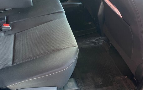 Toyota RAV4, 2016 год, 2 350 000 рублей, 10 фотография