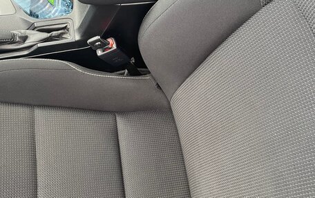 Toyota RAV4, 2016 год, 2 350 000 рублей, 7 фотография