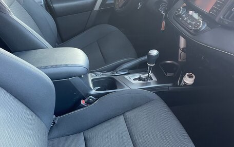 Toyota RAV4, 2016 год, 2 350 000 рублей, 5 фотография