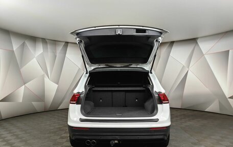 Volkswagen Tiguan II, 2018 год, 1 893 000 рублей, 11 фотография