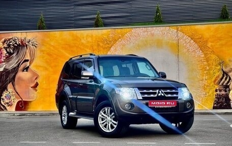 Mitsubishi Pajero IV, 2014 год, 3 650 000 рублей, 1 фотография