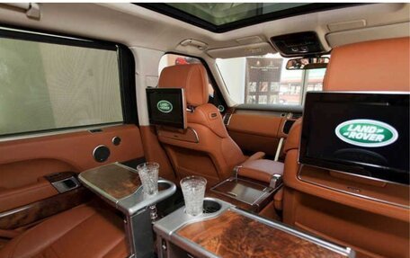 Land Rover Range Rover IV рестайлинг, 2017 год, 24 000 000 рублей, 10 фотография