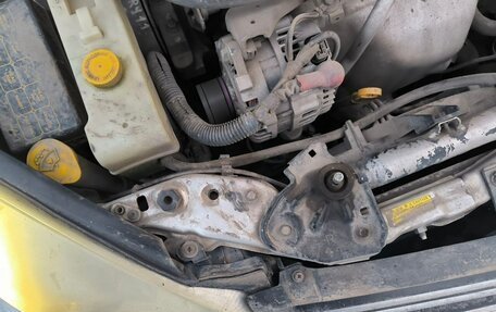 Nissan Wingroad III, 2002 год, 400 000 рублей, 14 фотография