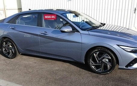 Hyundai Elantra, 2023 год, 2 290 000 рублей, 3 фотография