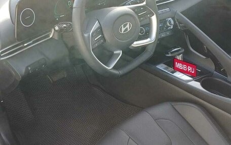 Hyundai Elantra, 2023 год, 2 290 000 рублей, 8 фотография