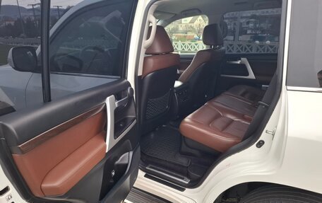 Toyota Land Cruiser 200, 2016 год, 4 700 000 рублей, 11 фотография