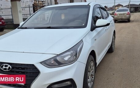 Hyundai Solaris II рестайлинг, 2017 год, 980 000 рублей, 2 фотография