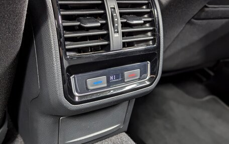 Volkswagen Passat B8 рестайлинг, 2019 год, 2 250 000 рублей, 20 фотография