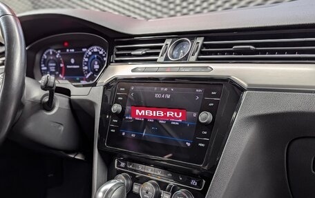 Volkswagen Passat B8 рестайлинг, 2019 год, 2 250 000 рублей, 34 фотография