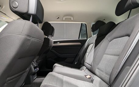 Volkswagen Passat B8 рестайлинг, 2019 год, 2 250 000 рублей, 39 фотография