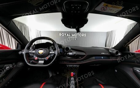 Ferrari F8, 2021 год, 33 900 000 рублей, 8 фотография