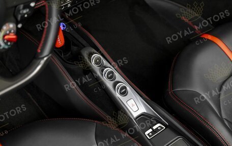 Ferrari F8, 2021 год, 33 900 000 рублей, 11 фотография